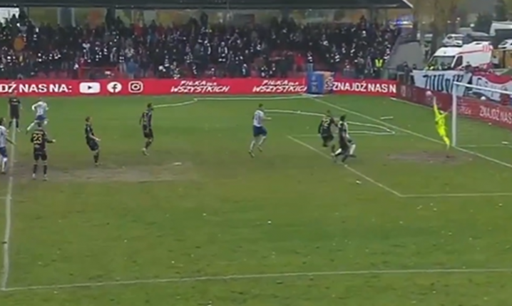 HIT! Sędzia COFA BRAMKĘ Gryfa Słupsk z powodu 'SPALONEGO' po golu samobójczym [VIDEO]